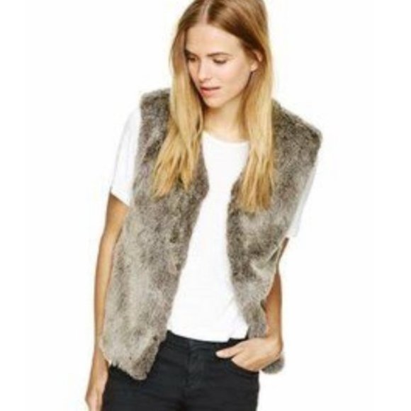 Aritzia Jackets & Blazers - ARITZIA Talula plush faux fur Park Slope Vest brown size medium